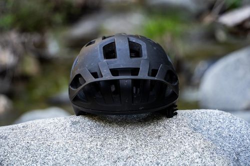 Affordable High-End MTB Helmet Review Roundup – Travis Engel