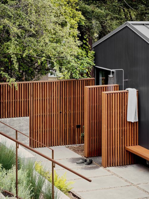 Michael Hennessey Architecture clads renovated California house