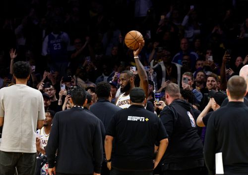 LeBron James Makes NBA History, Surpasses 40,000 Career Points