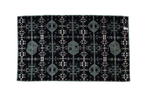 Snow Peak and Pendleton Release New Navajo-Inspired Towel Blanke